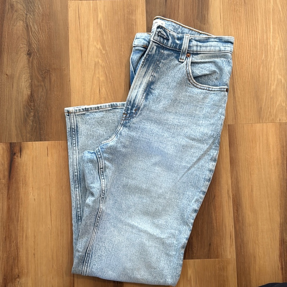 Abercrombie Ankle Straight Jean